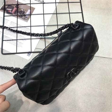 chanel 8229